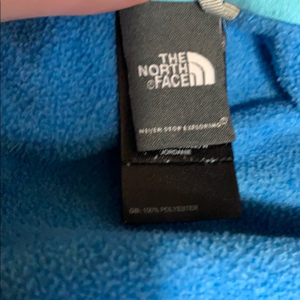 North Face fleece hoodie 100% polyester! - Picture 3 of 5